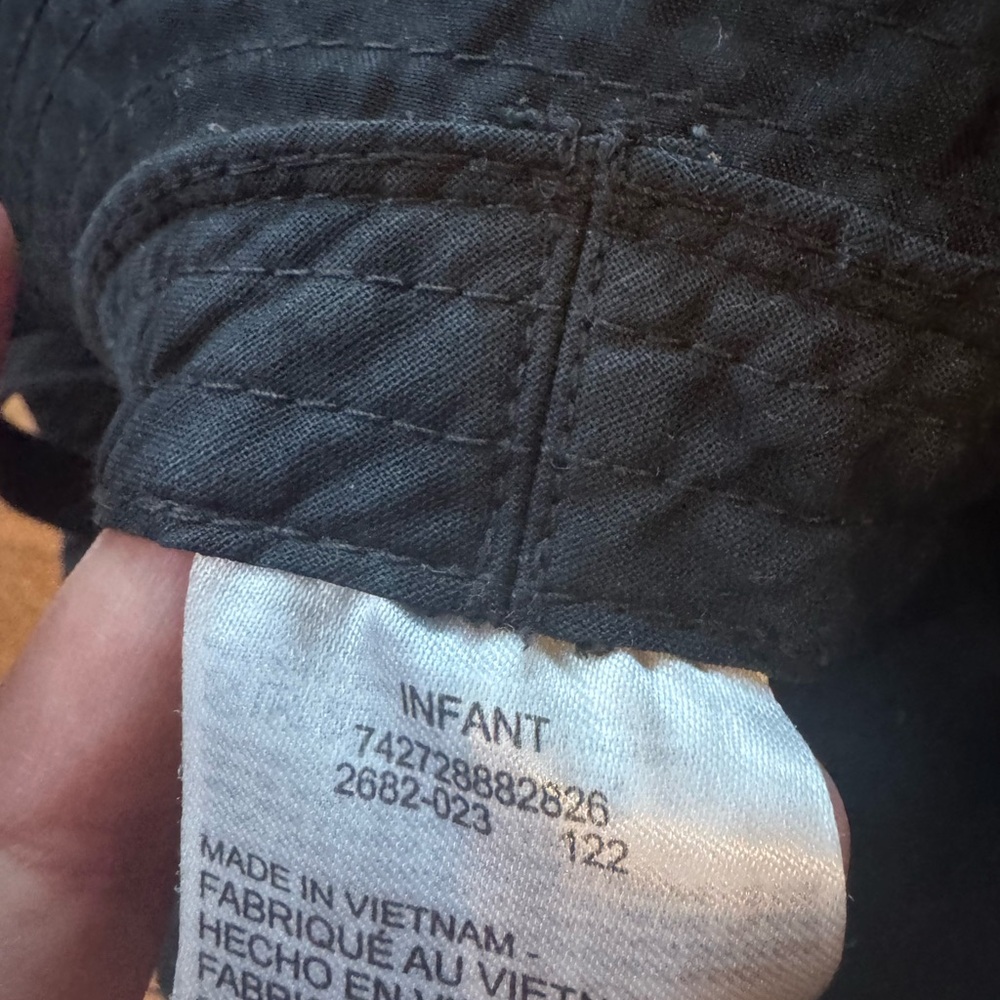 Nike Black Bucket Hat (Infant size) - Picture 3 of 3